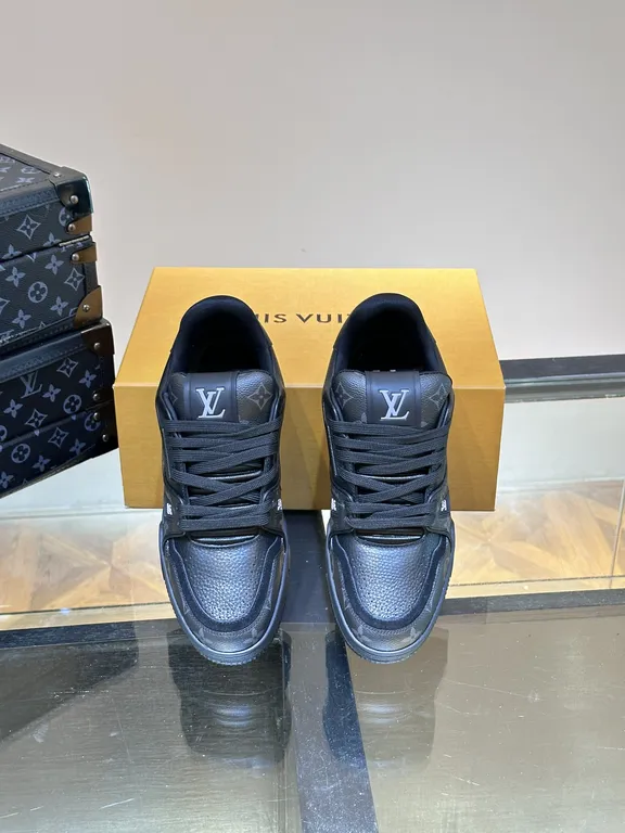 Louis Vuitton Shoe 